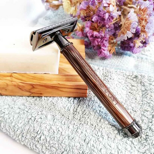 Bamboo shaving razor